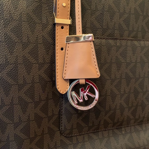 Michael Kors Brown/Tan Shoulder Purse NWOT - Picture 2 of 8